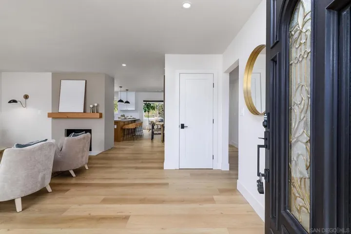 6946 Everglades Ave, San Diego, California 92119