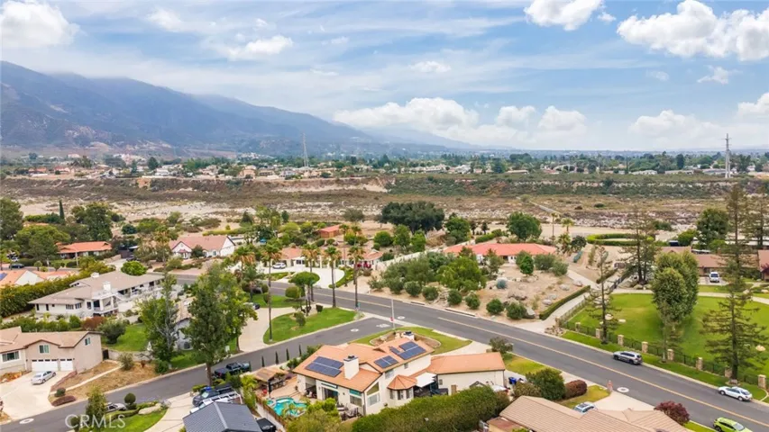 2429 Cliff Road, Upland, California 91784