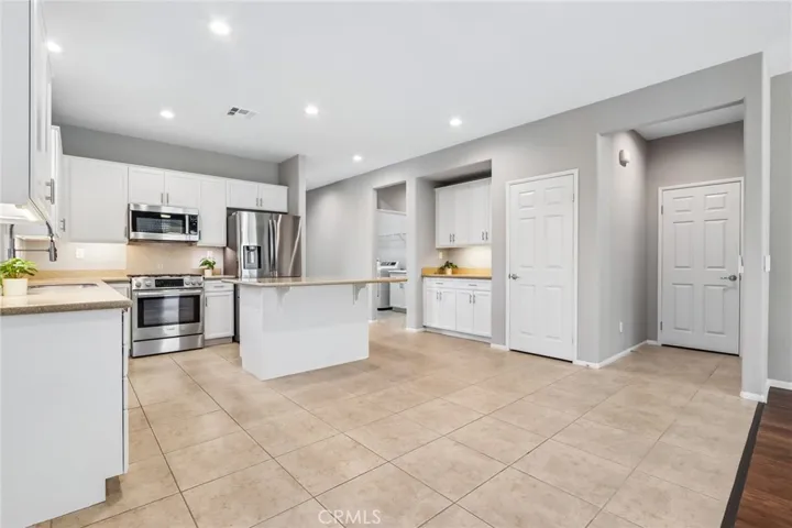 1624 Camino Cresta, Hemet, California 92545