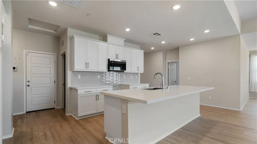 13925 Mesa View, Victorville, California 92392
