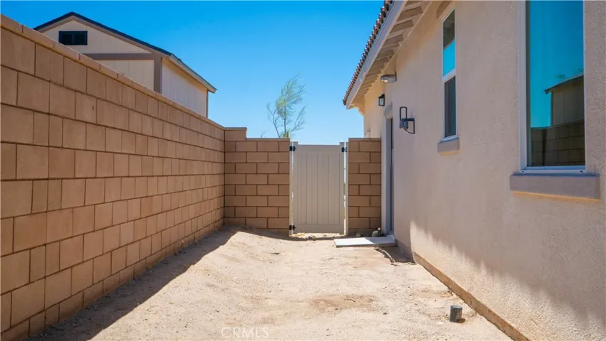 13925 Mesa View, Victorville, California 92392