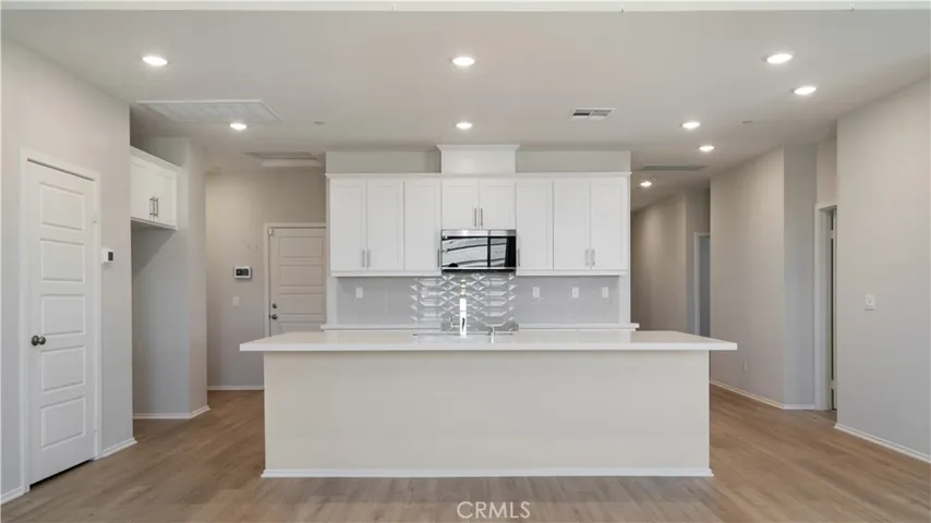 13925 Mesa View, Victorville, California 92392