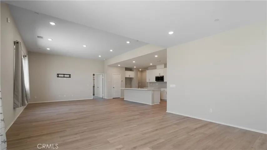13925 Mesa View, Victorville, California 92392