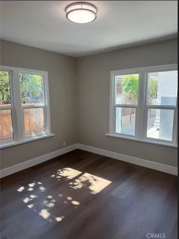 2022 W 31st, Los Angeles, California 90018