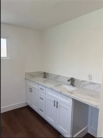 2022 W 31st, Los Angeles, California 90018