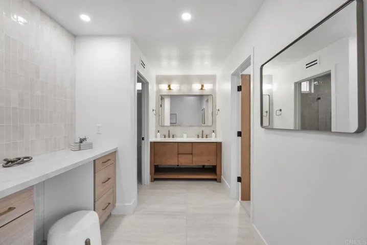 630 Camino Ynez, Solana Beach, California 92075