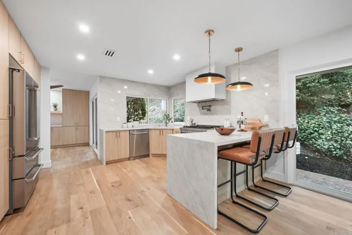 630 Camino Ynez, Solana Beach, California 92075