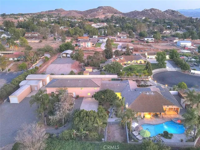17292 Bali, Riverside, California 92504