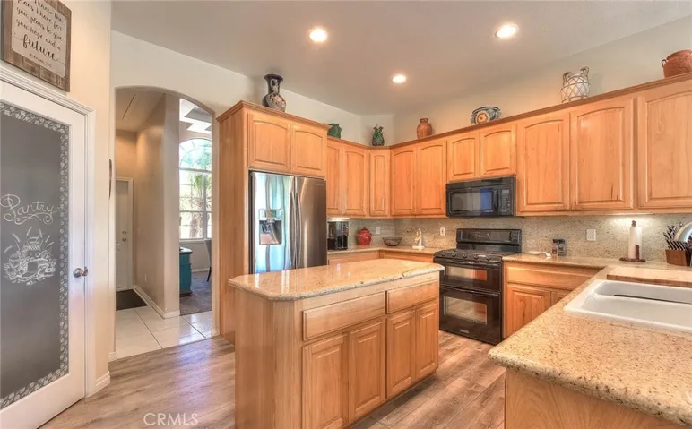 17292 Bali, Riverside, California 92504