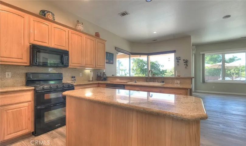17292 Bali, Riverside, California 92504