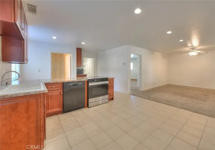 17292 Bali, Riverside, California 92504