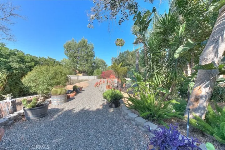 17292 Bali, Riverside, California 92504