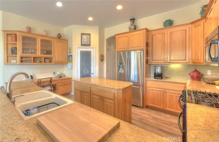 17292 Bali, Riverside, California 92504