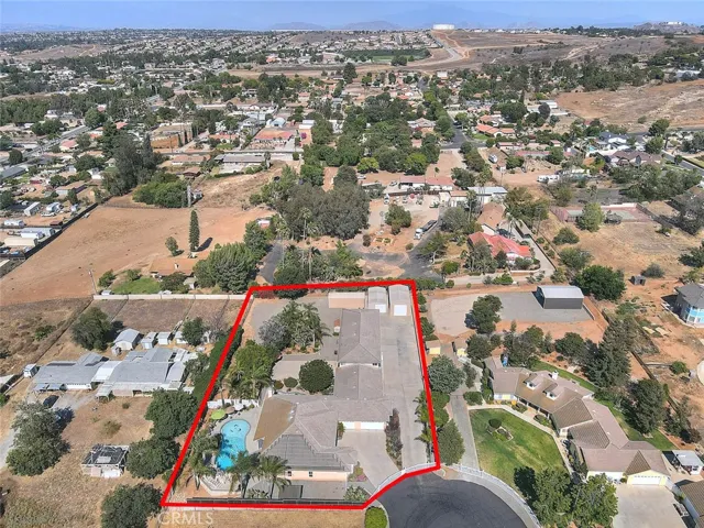 17292 Bali, Riverside, California 92504