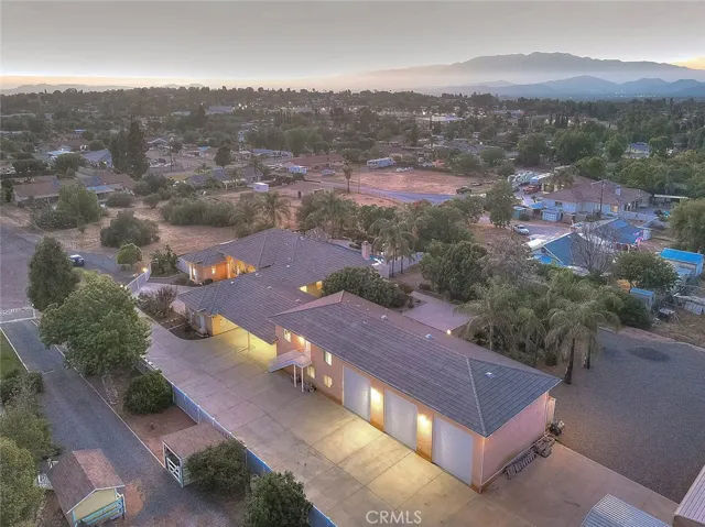 17292 Bali, Riverside, California 92504