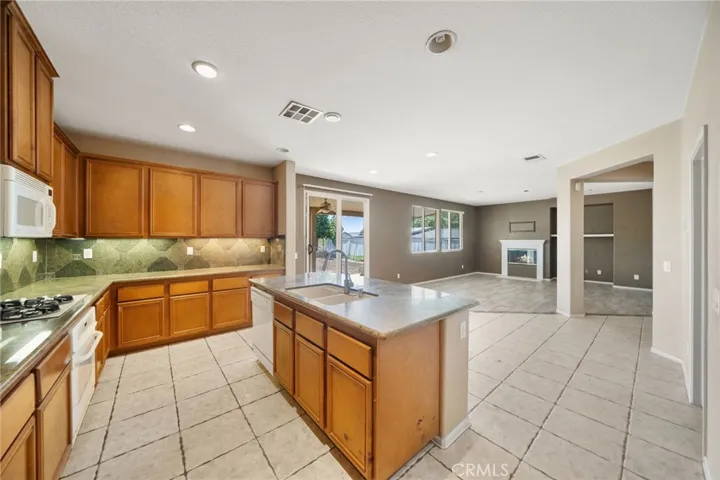 35968 Frederick Street, Wildomar, California 92595