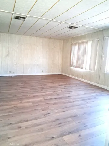 725 W Thornton 157, Hemet, California 92543