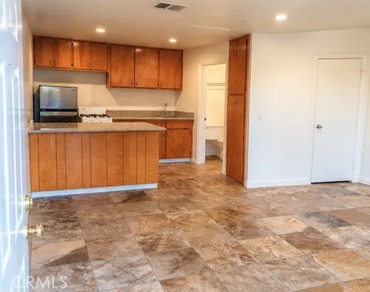 6321 Yucca, 29 Palms, California 92277