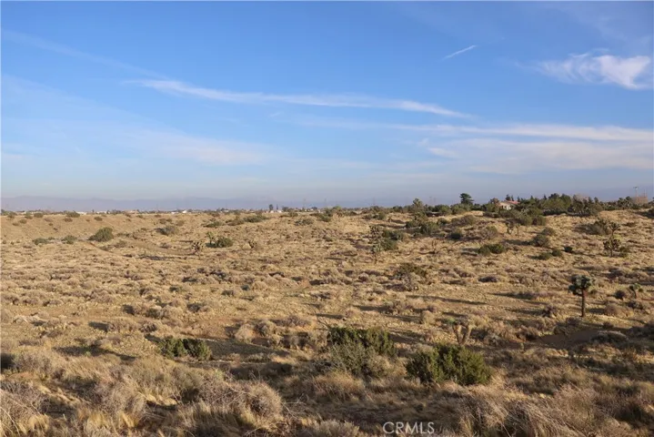 9955 Macron Street, Hesperia, California 92344
