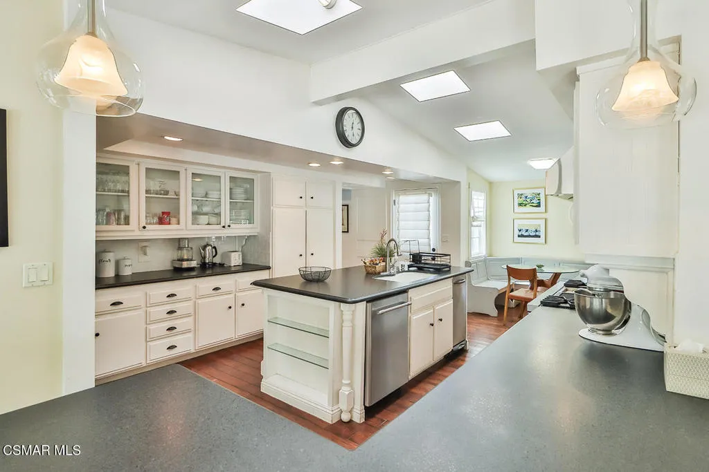 cKitchen12