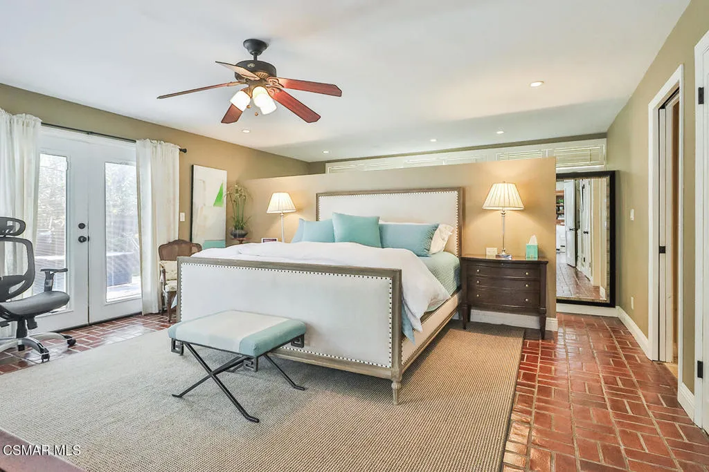 fPrimary Bedroom Suite1