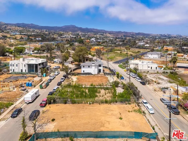 17034 Livorno Drive, Pacific Palisades, California 90272