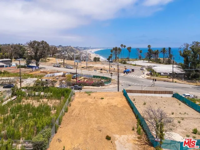 17034 Livorno Drive, Pacific Palisades, California 90272