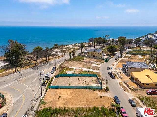 17034 Livorno Drive, Pacific Palisades, California 90272