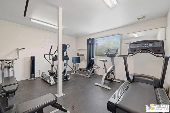2400 Los Coyotes Drive, Palm Springs, California 92264