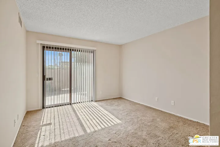 2400 Los Coyotes Drive, Palm Springs, California 92264