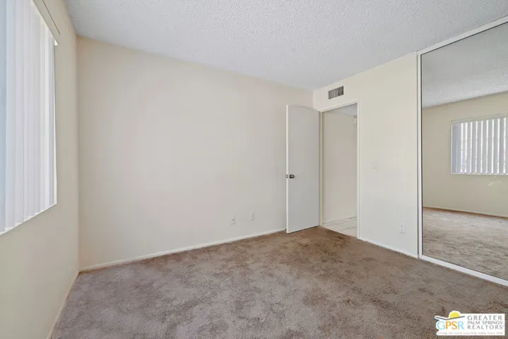 2400 Los Coyotes Drive, Palm Springs, California 92264