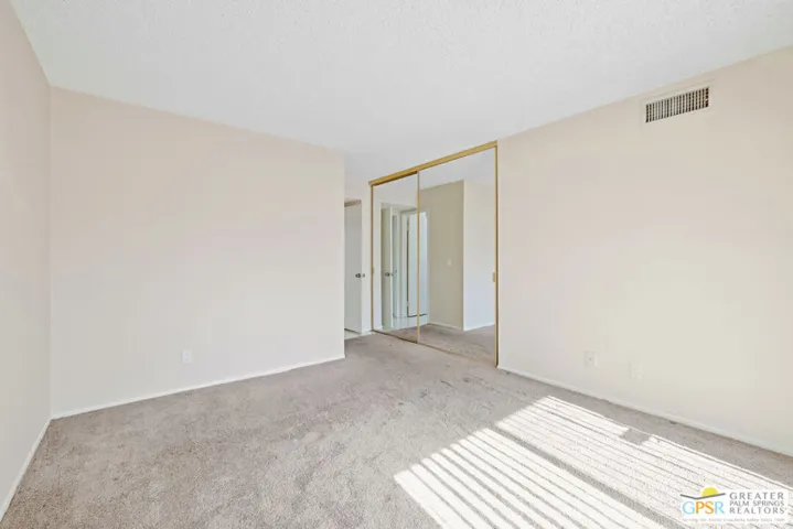 2400 Los Coyotes Drive, Palm Springs, California 92264