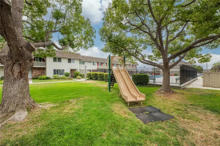 4792 Larwin Avenue, Cypress, California 90630