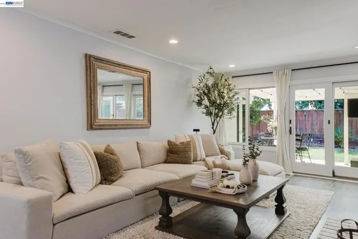 220 Yosemite Dr., Livermore, California 94551