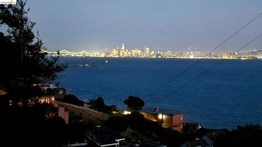 517 Golden Gate Ave, Richmond, California 94801