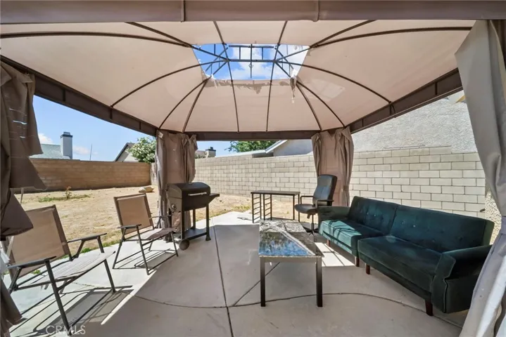 2654 Regal Court, Lancaster, California 93535
