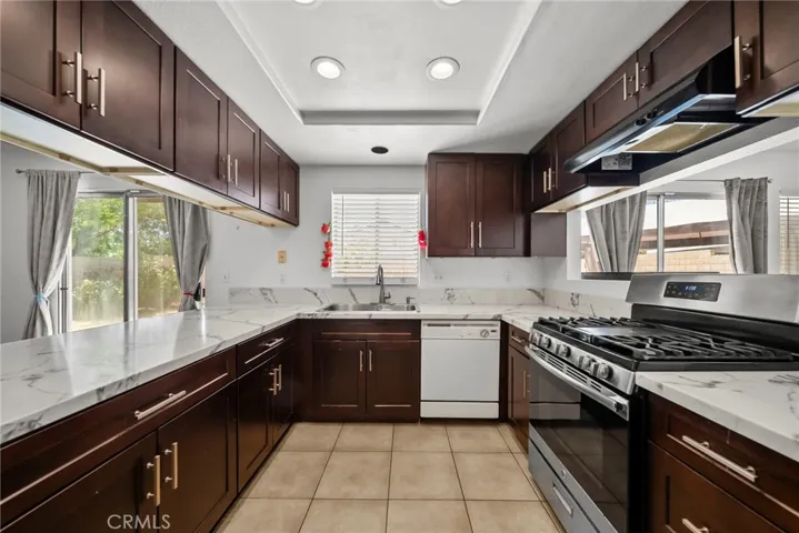 2654 Regal Court, Lancaster, California 93535