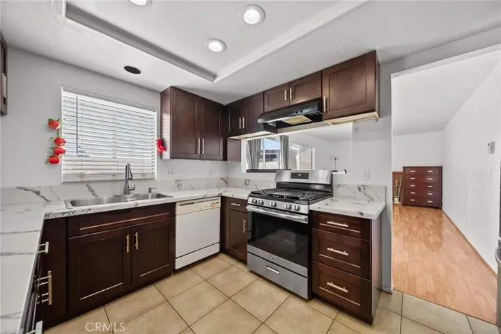 2654 Regal Court, Lancaster, California 93535