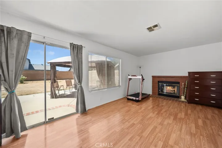 2654 Regal Court, Lancaster, California 93535