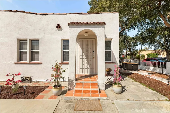 8947 Hubbard, Culver City, California 90232