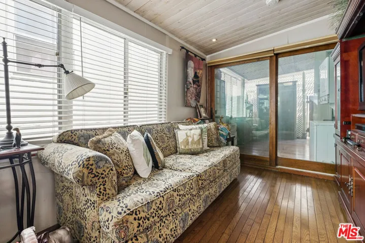 11250 Playa Street 12, Culver City, California 90230