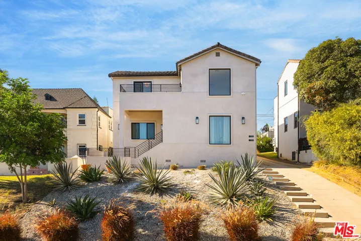 1253 S Rimpau Boulevard, Los Angeles, California 90019