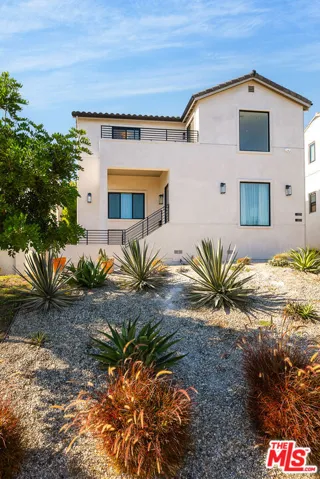 1253 S Rimpau Boulevard, Los Angeles, California 90019