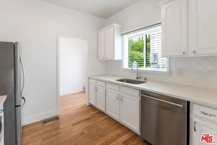 1253 S Rimpau Boulevard, Los Angeles, California 90019