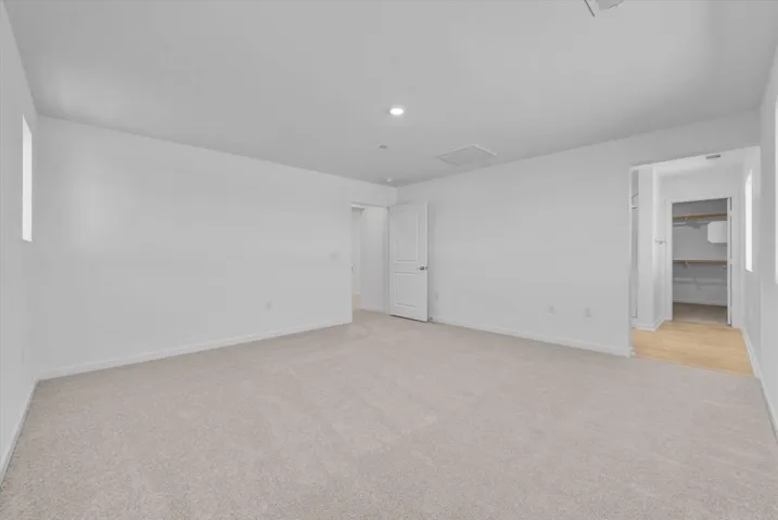 34427 Sakura Ln, Winchester, California 92596