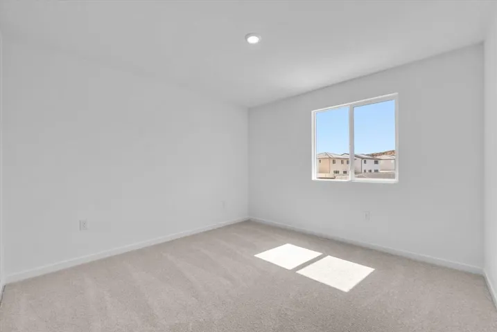 34427 Sakura Ln, Winchester, California 92596