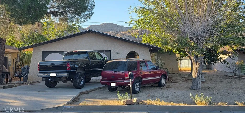 56922 Cassia, Yucca Valley, California 92284