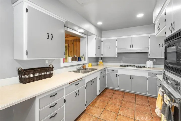 20505 Claremont Avenue, Riverside, California 92507