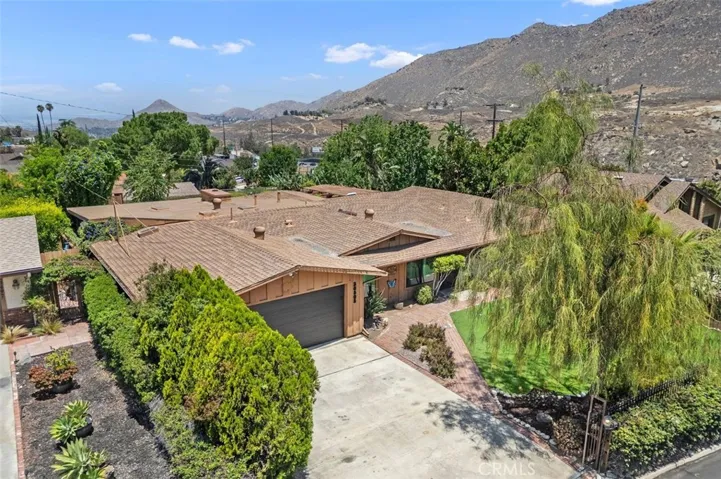20505 Claremont Avenue, Riverside, California 92507