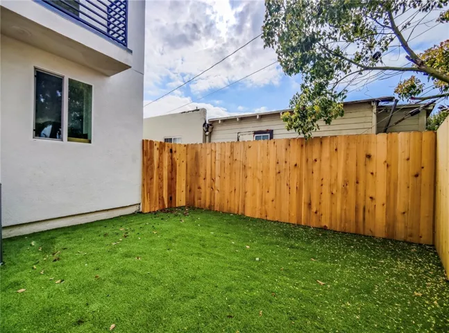 3811 Exposition Street 2, Los Angeles, California 90016